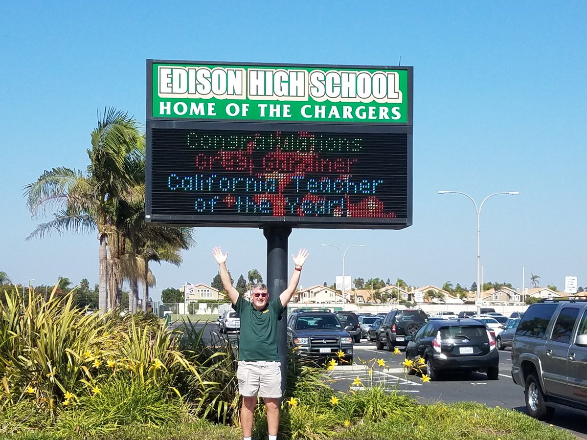 Jennifer091941's tweet photo. Congratulations to Greg Gardiner. 2018 California teacher of the year. We are so proud of you. @EdisonChargers @HBUHSD https://t.co/3bxRYsYUOI