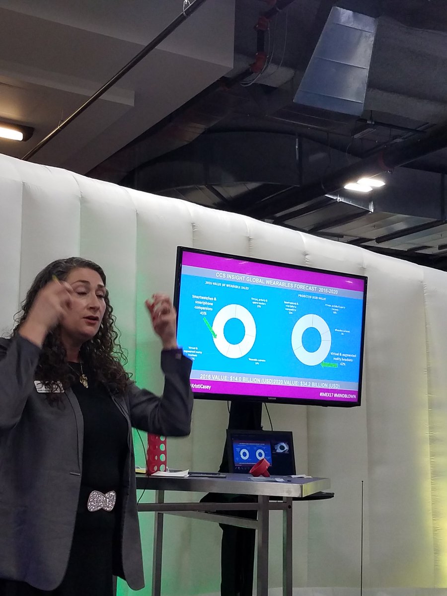 JMendes_PamTen's tweet photo. Technology and the meeting of the future with kristicasey  #MPI  #IMEX2017 #mindblown #IMEX17 https://t.co/ToavhLqk8t