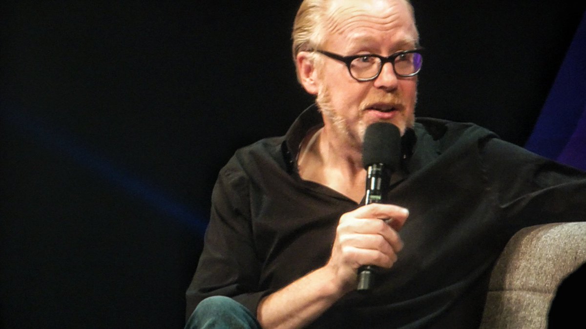 BodhiDasgupta's tweet photo. Listening to @donttrythis at #data17 #tableau #tableaucommunity #tableauconference #tableauconference2017 #Vegas #VegasStrong https://t.co/MDUyNAYnCu