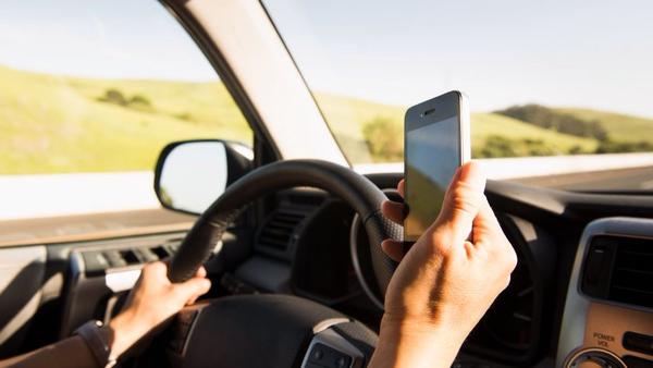 sdutJenkins's tweet photo. When not driving is driving: Ever wondered if using your cell to check emails at red light is legal? Wonder no more. https://t.co/oRZPqjbPtR https://t.co/SdE2NXHWAz