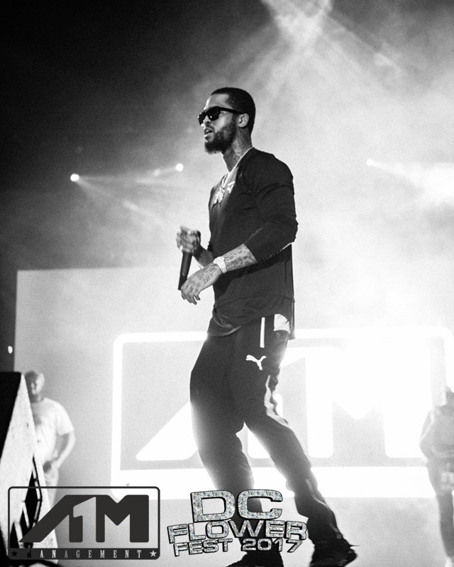 1ammanagement's tweet photo. Another shot from #DCFlowerFest @DaveEast by: @SoneJR #1AMManagement #DC #festival #concert #music #daveeast #dmv https://t.co/z3FVMh6Atx