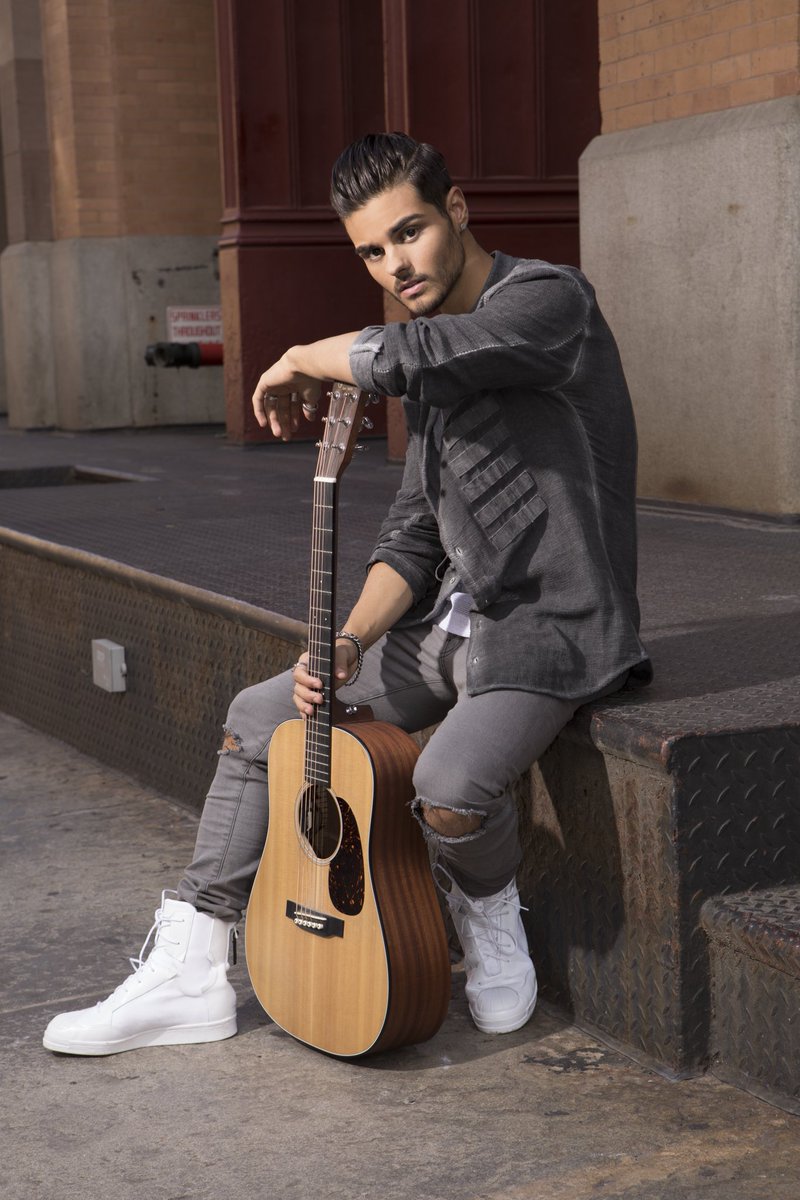 AbrahamMateo's tweet photo. 🇦🇷ARGENTINA🇦🇷 en 2 días os estaré visitando! Tengo muchas ganas de veros!!😍 https://t.co/pf8GDeRaXr