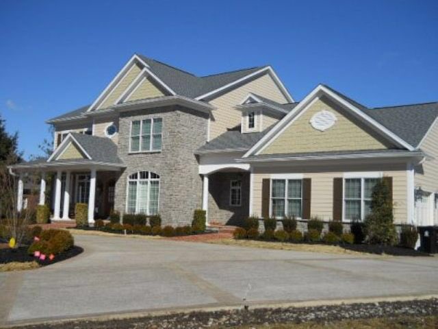 Rick Pitino's house is for sale! Any buyers?