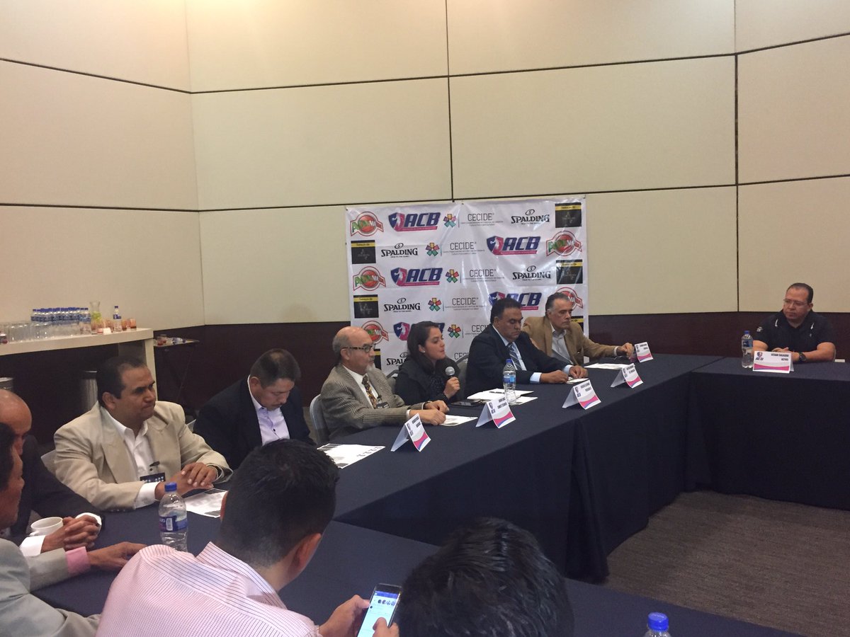 CancherosMex's tweet photo. 📷En impulsó al #Basketball Femenil la @acbmexoficial presenta la Liga de Basquetbol Femenil ⛹🏻‍♀️
➡️6 equipos 
📅Inicia 28/oct 🏀 https://t.co/ah5WBBDxYh
