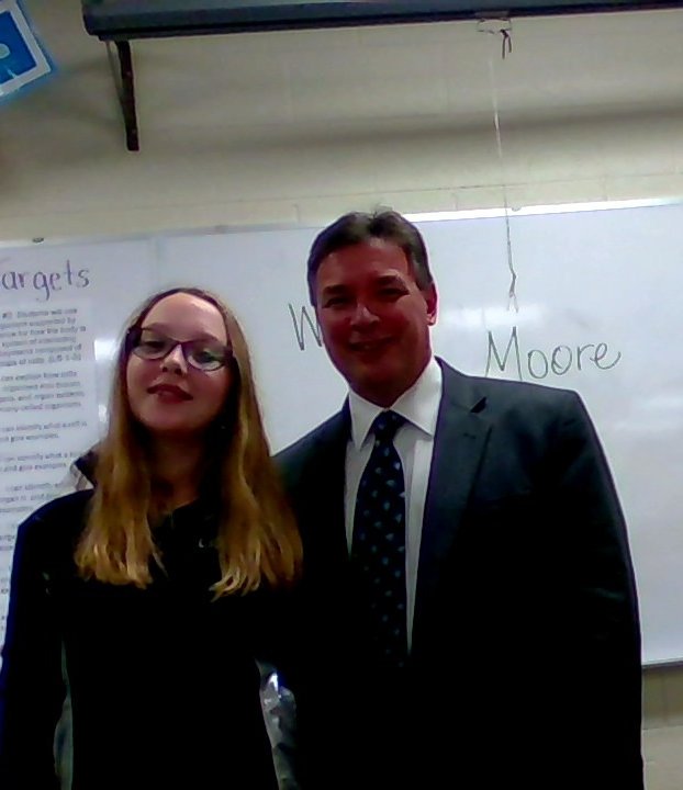 slgolab's tweet photo. Last week Mr. Michael Moore presented to 7th gr Careers class about his profession in business &amp; finance at Baker.  Thank you! https://t.co/IvWiDlvfdz