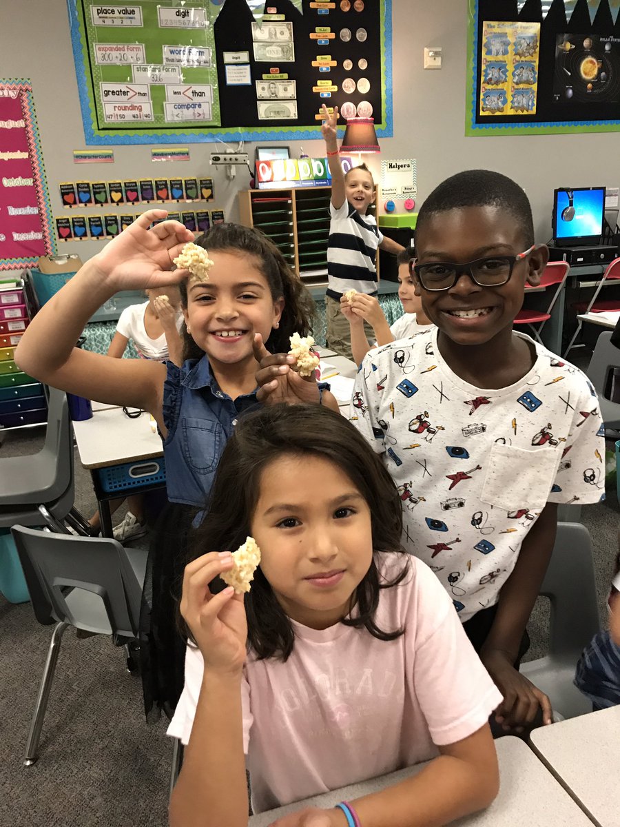 amadormbe's tweet photo. When you're learning about #ChangesFromHeat what do you do? Make Rice Krispie Treats! #mbebears @HumbleISD_MBE @cathy_blayney https://t.co/BltKmPlZGG