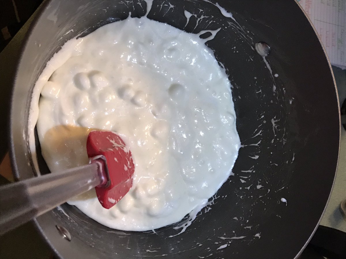 amadormbe's tweet photo. When you're learning about #ChangesFromHeat what do you do? Make Rice Krispie Treats! #mbebears @HumbleISD_MBE @cathy_blayney https://t.co/BltKmPlZGG