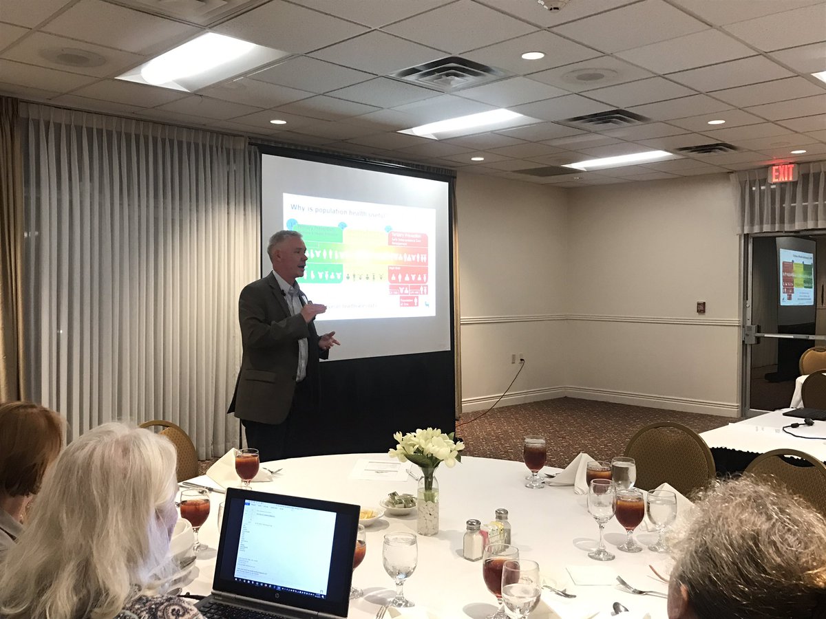 AADEVirginia's tweet image. Novo Nordisk's Wes Blankenship presenting at our state dinner! #AADEVA17