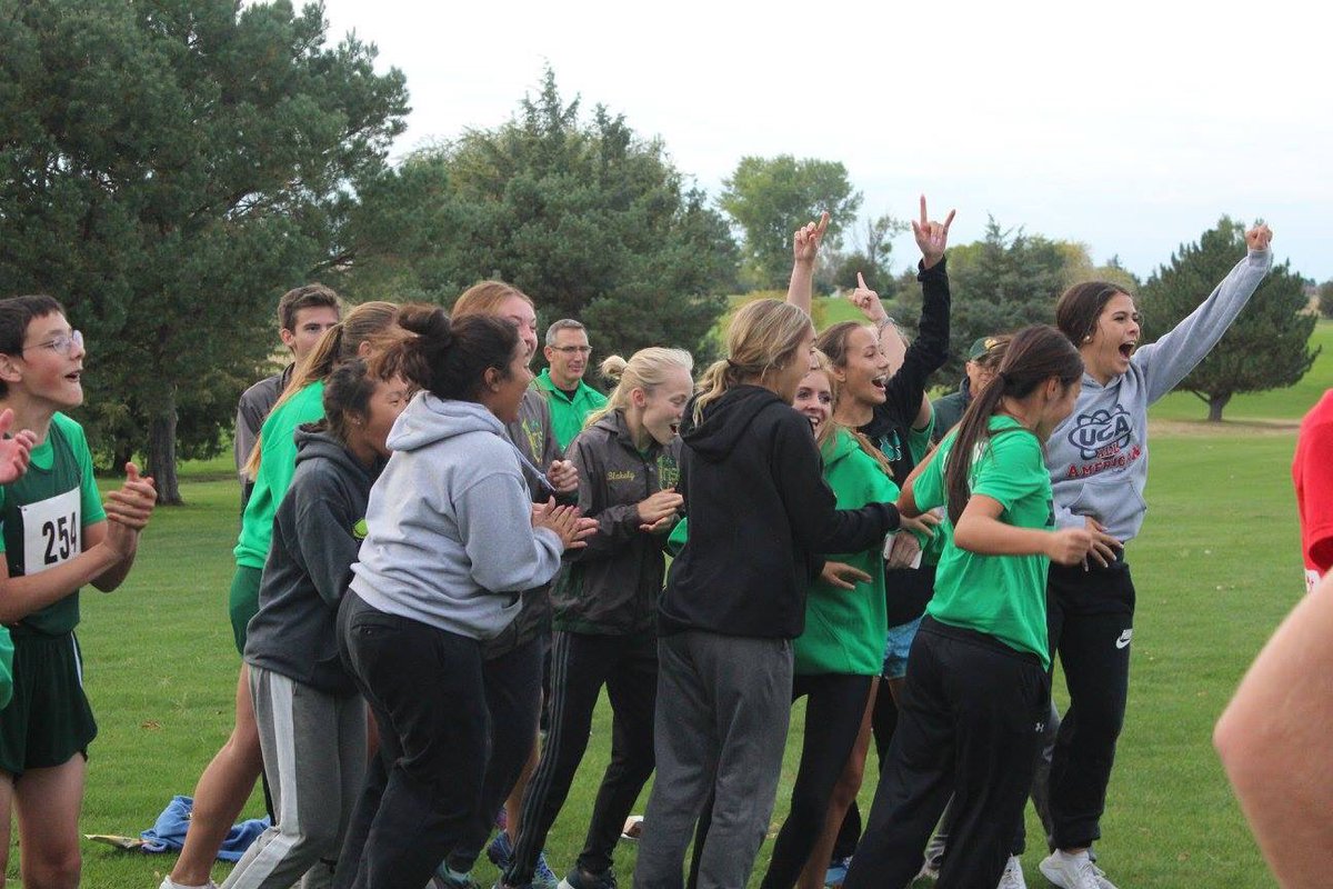 stpats_XC's tweet photo. District Champions!!! #statebound #2peat #kearneyherewecome #GBG #AG2G ‼️🔥☘️✝️ https://t.co/Po1JHW12d2