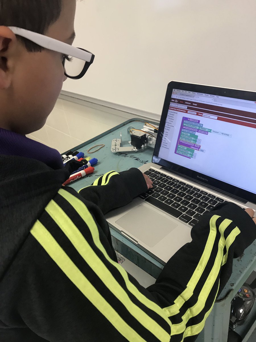 STEMGirlHolly's tweet photo. We are excited about our first ever robotics competition (scrimmage) this Saturday @DarkMatter10337! @FtcRobo #omgrobots #IPSBproud https://t.co/IcqKQ0xjTN