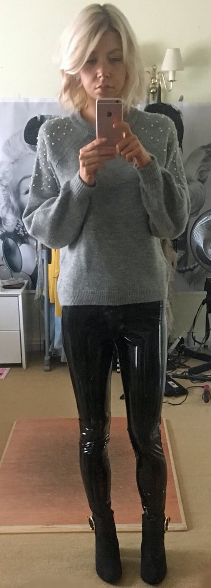 Sam_Muses's tweet image. OAPs, however, are fully vibing with vinyl. Shout out to the granny who told me she loved my 'hot pants' in M&amp;amp;S. Men? Lost for words. Bonus.