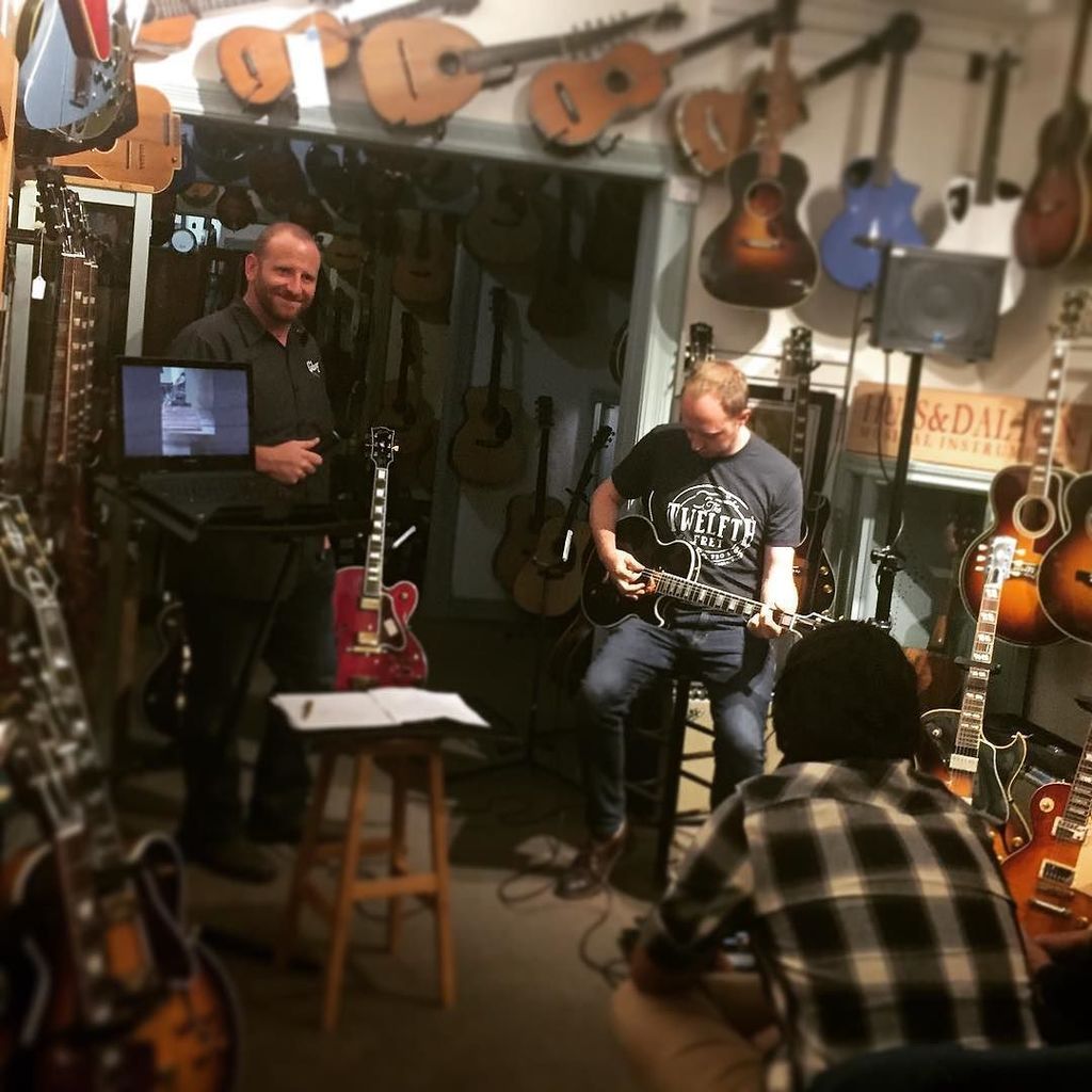 Some exclusive items in-house tonight! This one demo’d by Nevin —the #Gibson #es175 #electricguitar 
#thetwelfthfr… ift.tt/2zjCi8Q