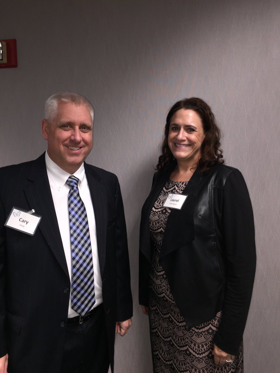 AnneMaxfield's tweet photo. CEO LD Nelson and Bd Chair C Hines at the #TransformationAwards @HomelessRespite https://t.co/PpvTrJjMua
