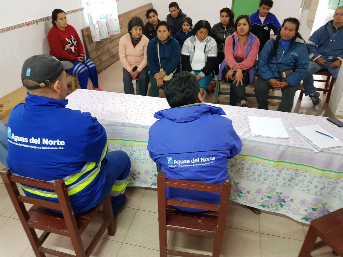 AguasdelNorteok's tweet photo. Nos reunimos con vecinos de Mirador de San Bernardo, para informar sobre el estado del servicio actual y proyectos de agua para la zona. https://t.co/DGQXnJox77