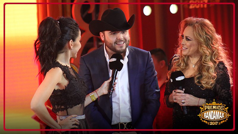 TvBandamax's tweet photo. ¡Ya llegó @gerardoortiznet a los #PremiosBandamax2017! ¿Estás listo para verlo en el escenario? https://t.co/ZxYxX7oEQg