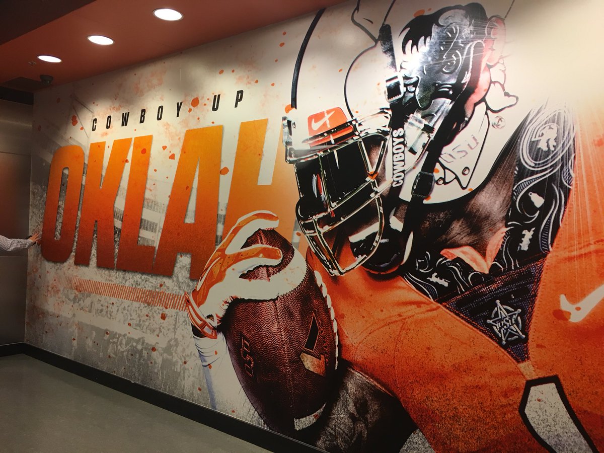 EliteEdgeAS's tweet image. Great meeting with OSU Football today! Looking forward to working with the Cowboys. #GoPokes