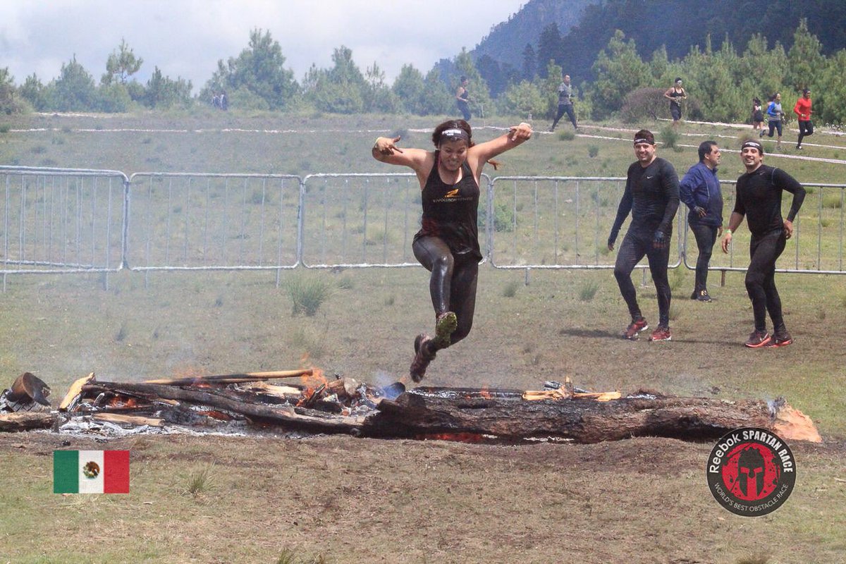 Maruchanchan's tweet photo. Creo que tengo que entrenar la llegada 🤦🏻♀️🙄¡Aroo! 👊🏼#SpartanRaceMx #SRSuper https://t.co/sU8J9FGRPI