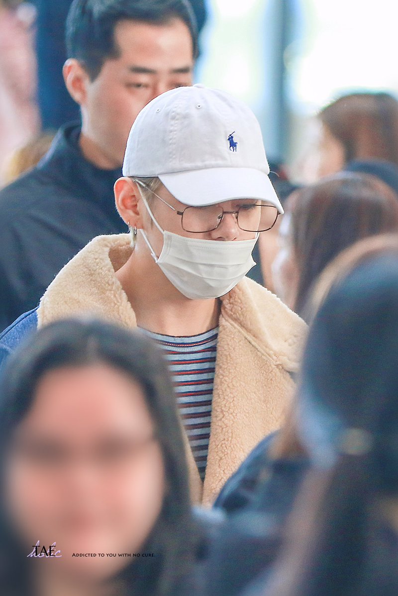 Lee_Know_Skz98's tweet photo. Taehyung sea como vaya se ve siempre genial https://t.co/WfddjYpSa8
