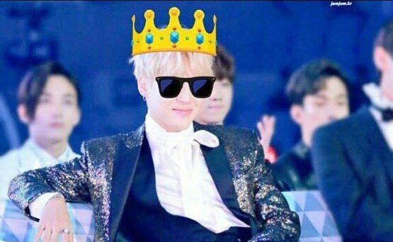sceneryfortae's tweet photo. "The first artist in 16 years to have surpassed 1,200,000 album sales with single album"

HER did that in 13 days,proud is an understatement https://t.co/km5CK13cJf