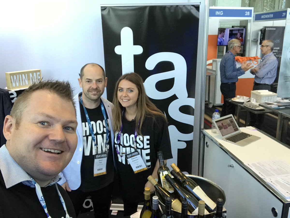 daveslovinec tweet media