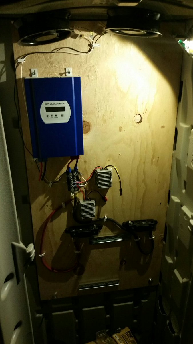 aatheus's tweet photo. Liking this little LED light. #PowerShed https://t.co/YxG3hApZBX