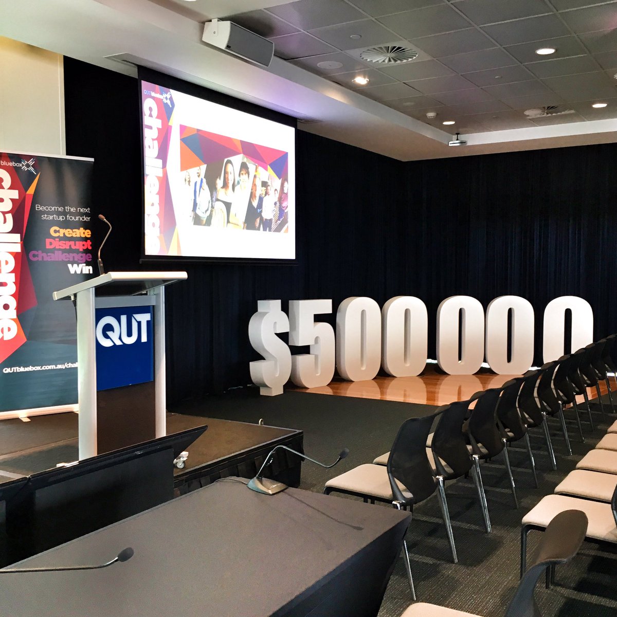 ruthstephensen's tweet image. Getting ready to pitch my vision for @creativelysqrd at @qutbluebox innovation challenge 👊🏻✨#qutbluebox