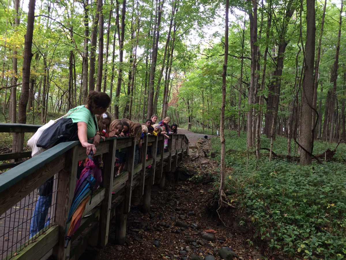 CarrieHower's tweet photo. Our visit to Ritchey Woods last week was AMAZING! Thanks you Miss Danesa @RitcheyWoods ! https://t.co/bafSmg2G3T