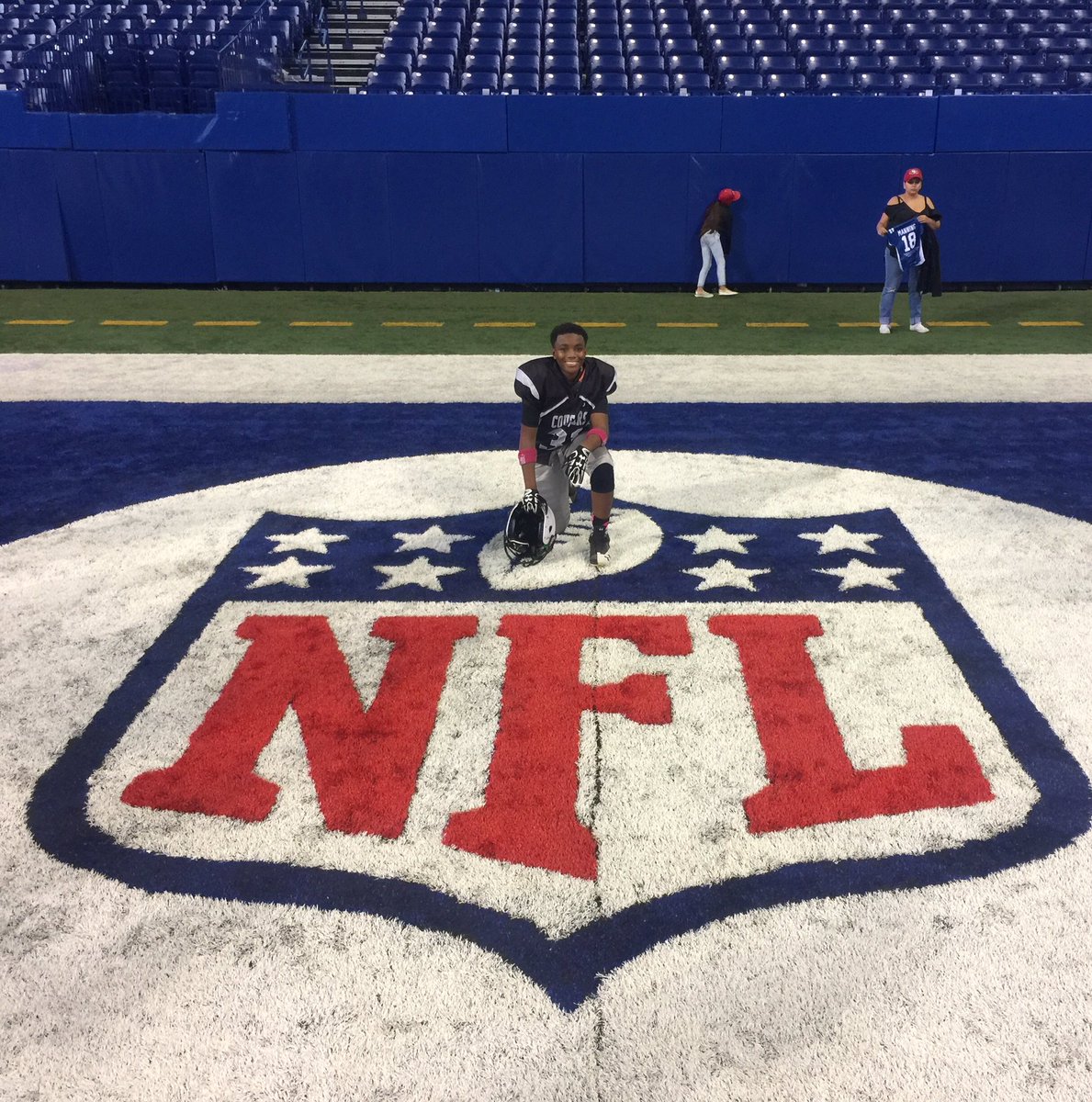 MCzy357's tweet photo. My son played his JFL game at Lucas Oil Field. #thanksPeyton #ThanksIndy https://t.co/jC4NKgxPay