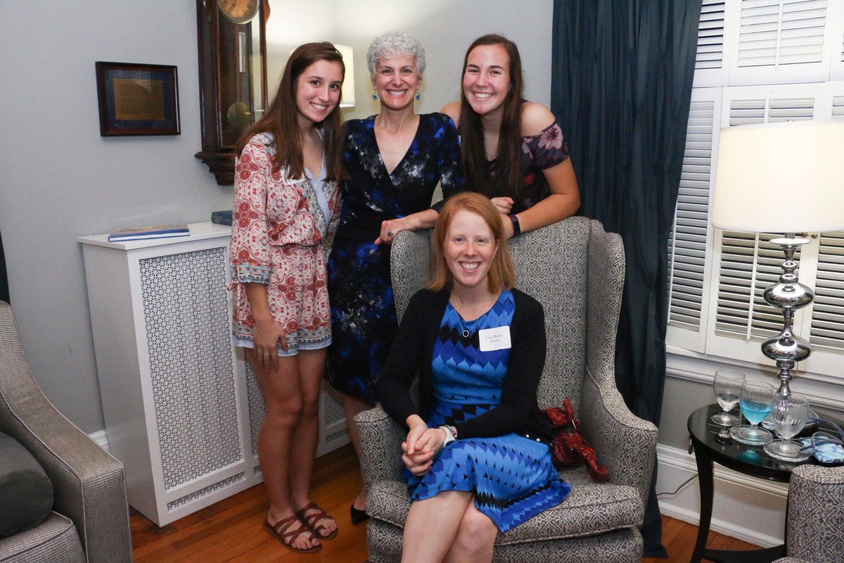 ICPresFarley's tweet photo. Great evening with Professor Jenny Barker-Devine and students in her First-Year Seminar at Barnes House on Monday! #ICTrueBlue https://t.co/1Bj2tBK9aA