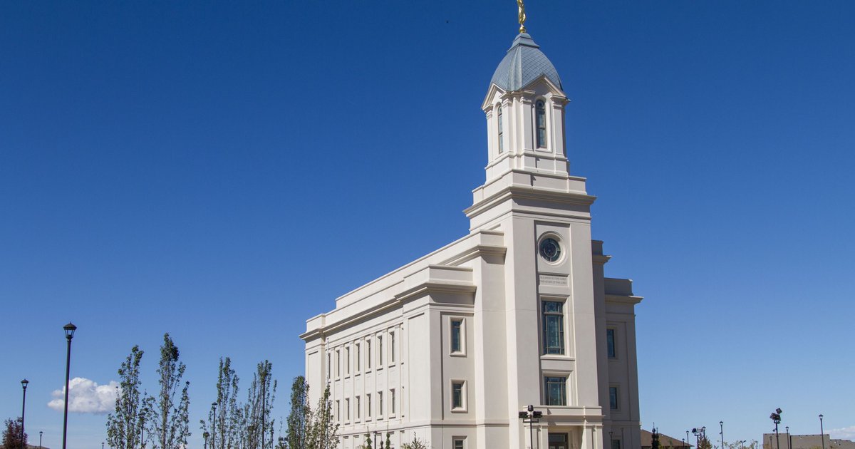 KenzieCCBH's tweet photo. Don't panic: #CedarCityTemple officials say they are planning to release additional tours later this month: https://t.co/omBpsq5xZ2 https://t.co/OBIoXnPy9a