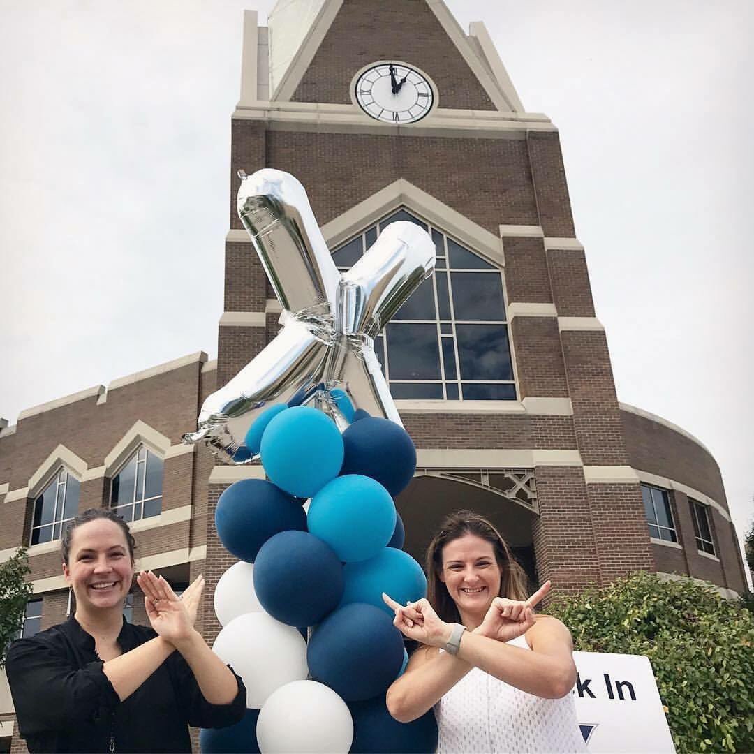 cinfullysocial's tweet photo. Had a great time visiting @xavieruniversity with @helenstravels today. Proud @xu_alumni. #letsgox #sociality2 #s2life #goxavier https://t.co/jZM5a2ajLx