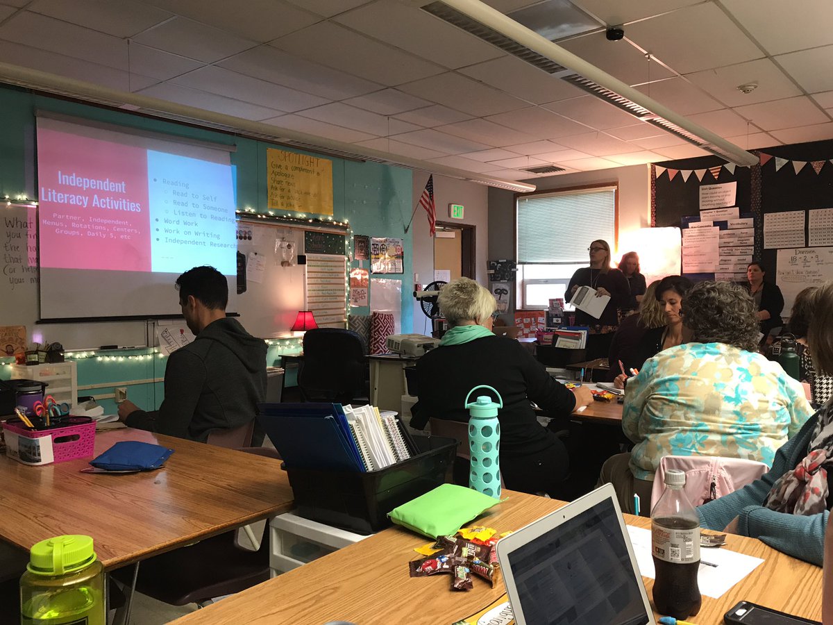 BigDogTeacher's tweet photo. Great ideas @ Independent Learning Activities training. Our trainers are doing a great job! #EducatorsLearn #ObserveMeHSD https://t.co/NDMkSgZ8sX