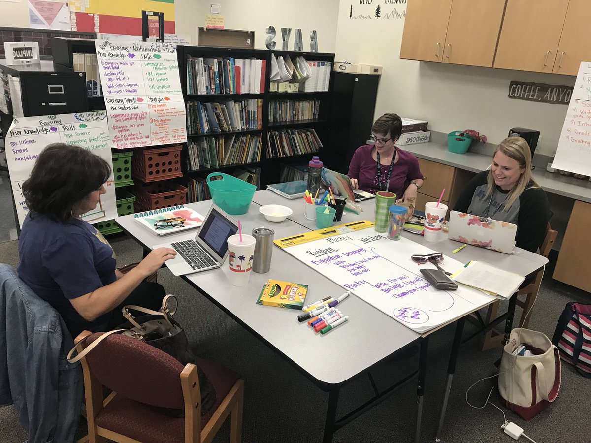 lauren_houser's tweet photo. Our fabulous 4th grade ELA team unpacking 2nd nine weeks! Go team! #reaganrays #learningfromyou https://t.co/kTJXz9vhiq