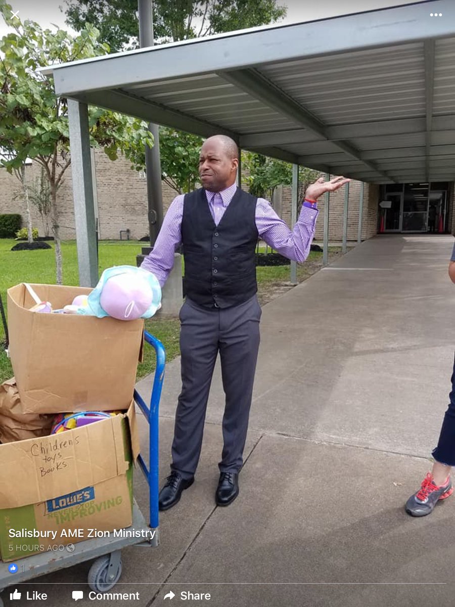 AshfordElem's tweet photo. 3 HISD schools Blessed by NC angels!  A truck full!! Thank you!!@TeamHISD @HoustonISD @HoustonChron https://t.co/JIePtCQU6V
