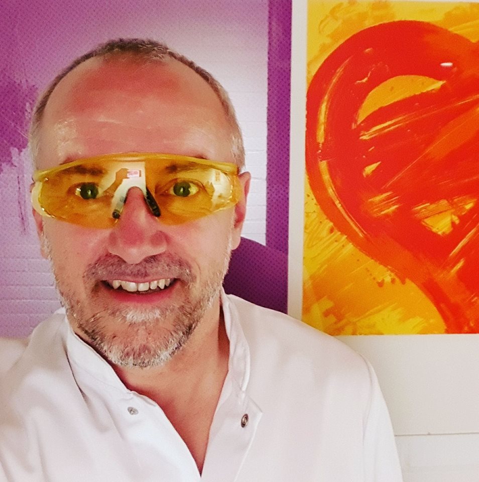 Tomorrow join Dr. Meeting Design @maartenvanneste for a chat on #MeetingDesign #OpenSpace format - campfire at #BoothG764 11am #IMEX17