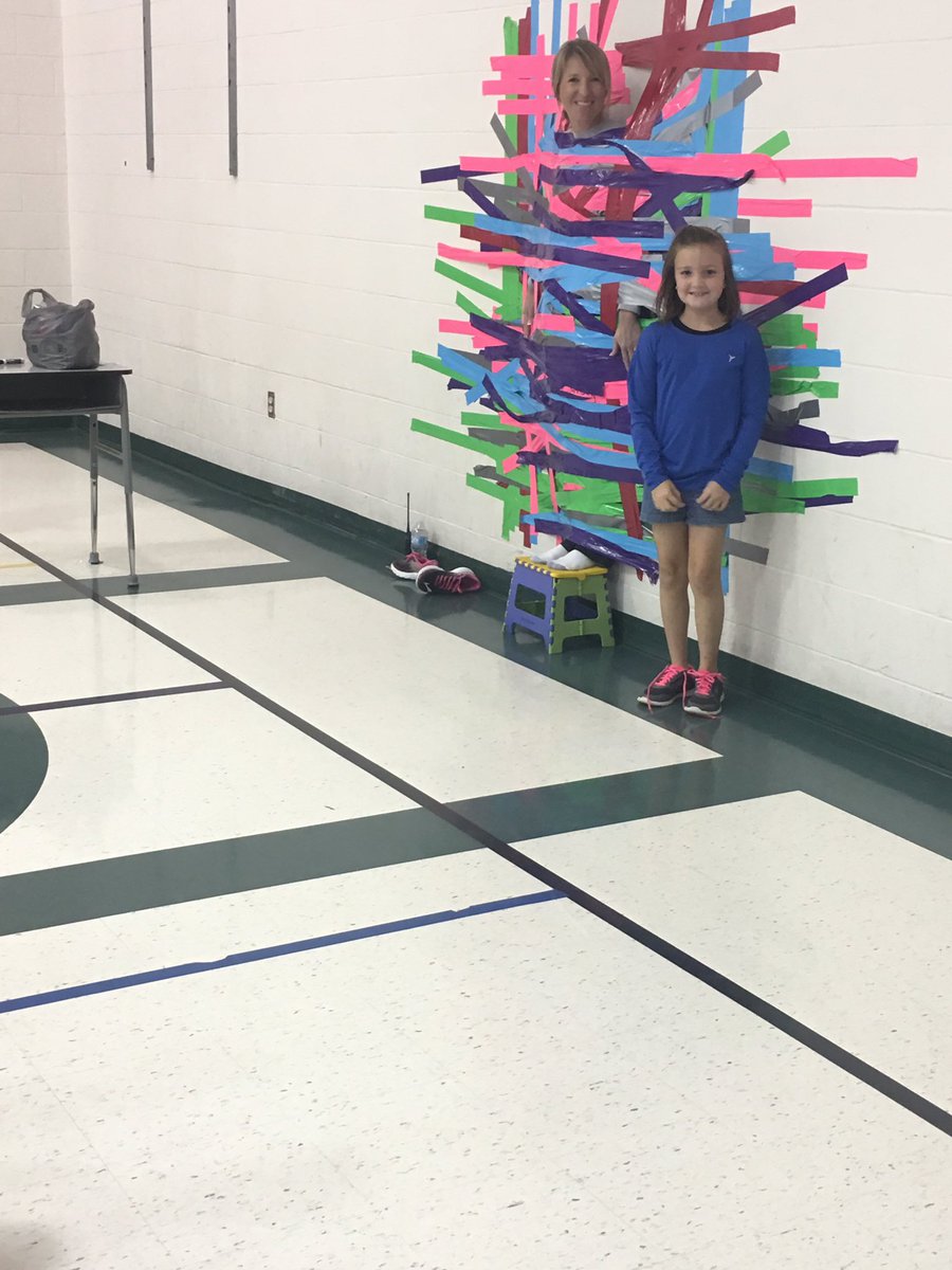 MBiermann10's tweet photo. Mrs. Hooton was hanging around today while taped to the wall! #funrunchallenge https://t.co/GsSzOWuYUe