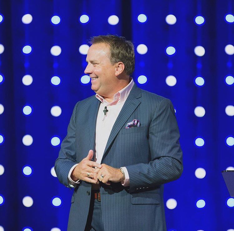 global_ntwk's tweet photo. We are live with the Katinas right now at https://t.co/sbhzhnM4Zc and so excited to hear Pastor @scottrjones speak! https://t.co/NkbsUG1Z3W