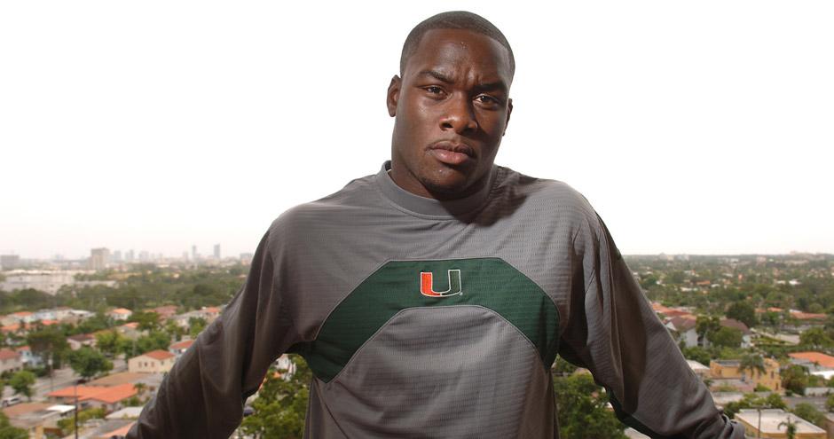 wcwinkler's tweet photo. Former @MiamiHurricane linebacker @JonBeason named #UMAW17 Grand Marshal. Read more and register! #CaneForLife 🙌 - https://t.co/gME6qUrsJd https://t.co/TjZQRv6F7e