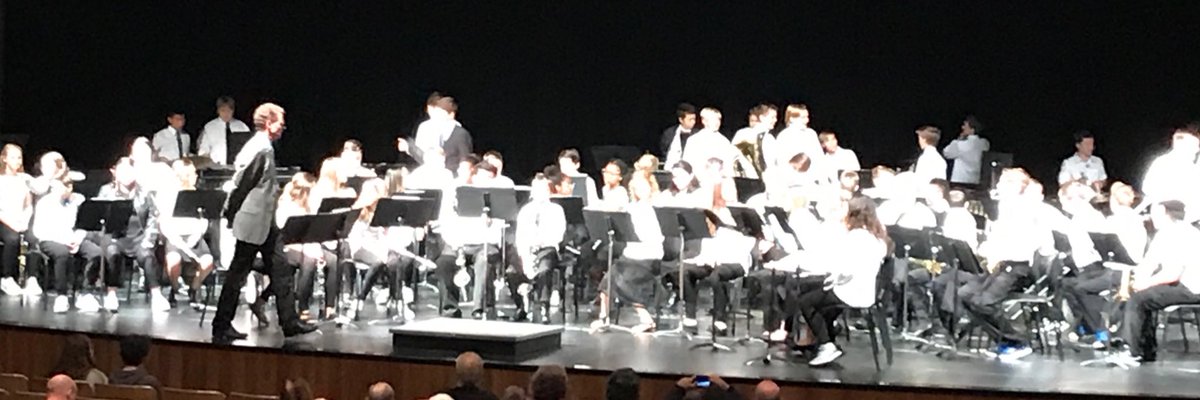Wildcats512's tweet photo. #OarsAllIn @Wildcats512 @APCogswell Big Band Sound! Great night Trailridge Band at SMNW https://t.co/pgGgtoOGM9