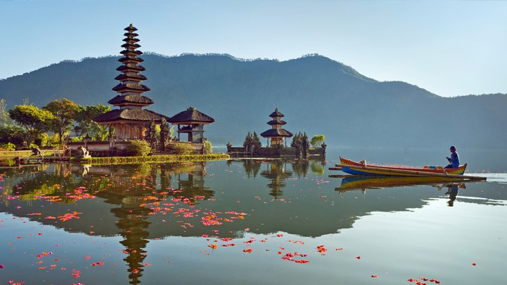 Dari berbagai destinasi, <a href="/instagram/">Instagram</a> mengumpulkan 10 lokasi terbaiknya. Salah satunya #Indonesia. bit.ly/2xf5118