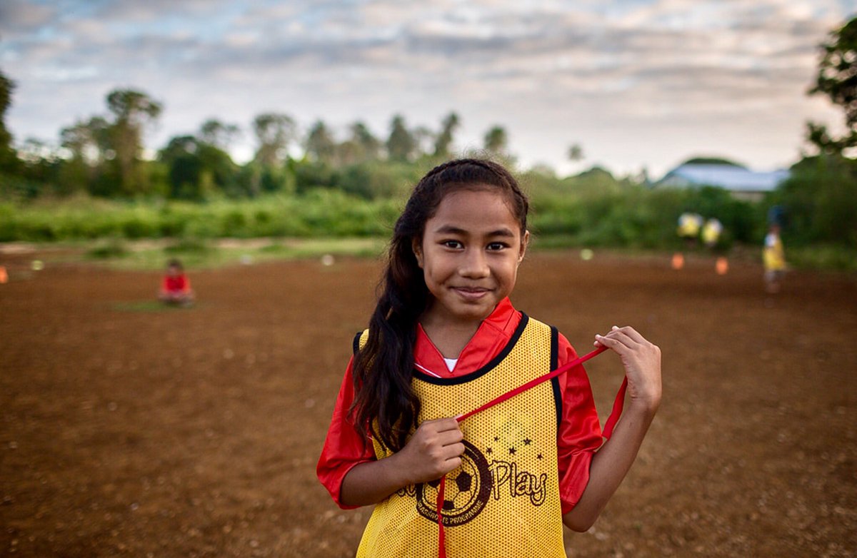 Australia works across the globe to #EmPOWER girls before, during & after crises #dayofthegirl 👧🏻👧🏼👧🏽👧🏾👧🏿 #Oz4HumanRights 🌏