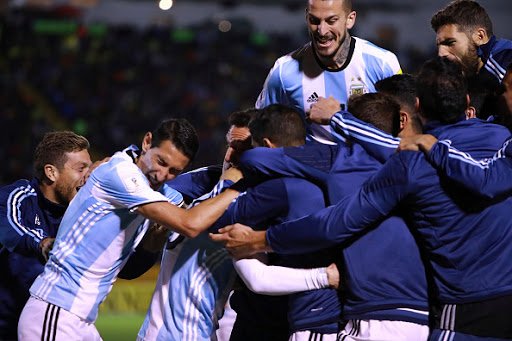 la12tuittera's tweet photo. ¡¡¡¡GANÓOOOOOOOOOOOOOO ARGENTINAAAAAAAAAAA!!!! 

¡ CLASIFICADA AL MUNDIAL DE #RUSIA2018 ! https://t.co/isZAaV29PN
