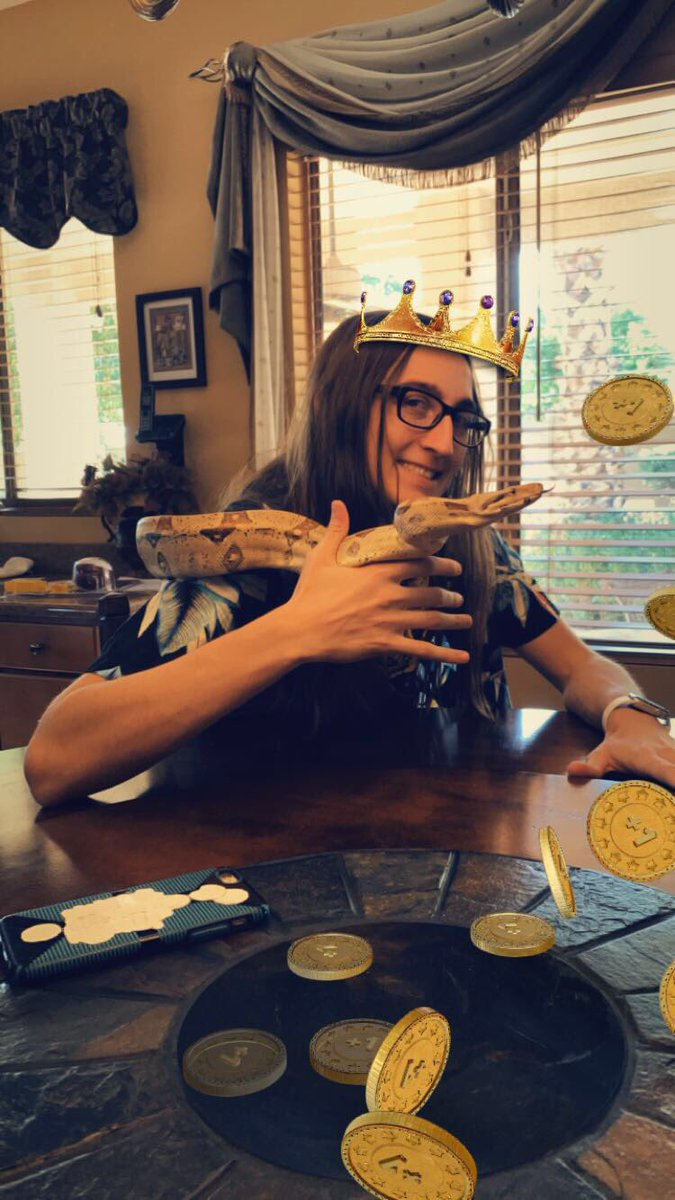 jess_stucker's tweet photo. happy birthday bicky boss👑🖤 @gick___noss https://t.co/xJVZ4QXsrM
