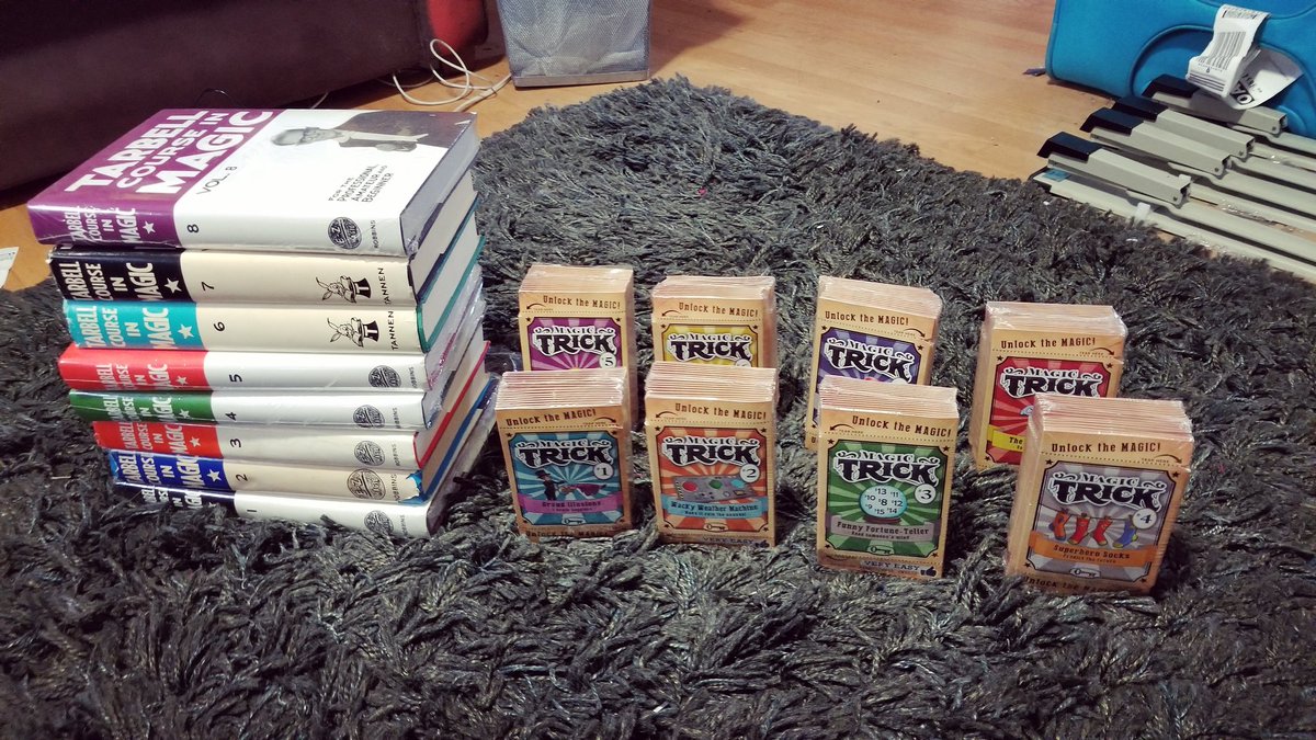 TheSegalMagic's tweet image. Got these in the mail today. Magic both new and old, each in sets of 8! #tarbell #magiccourse #books #discovermagic #tricksinsteadoftreats