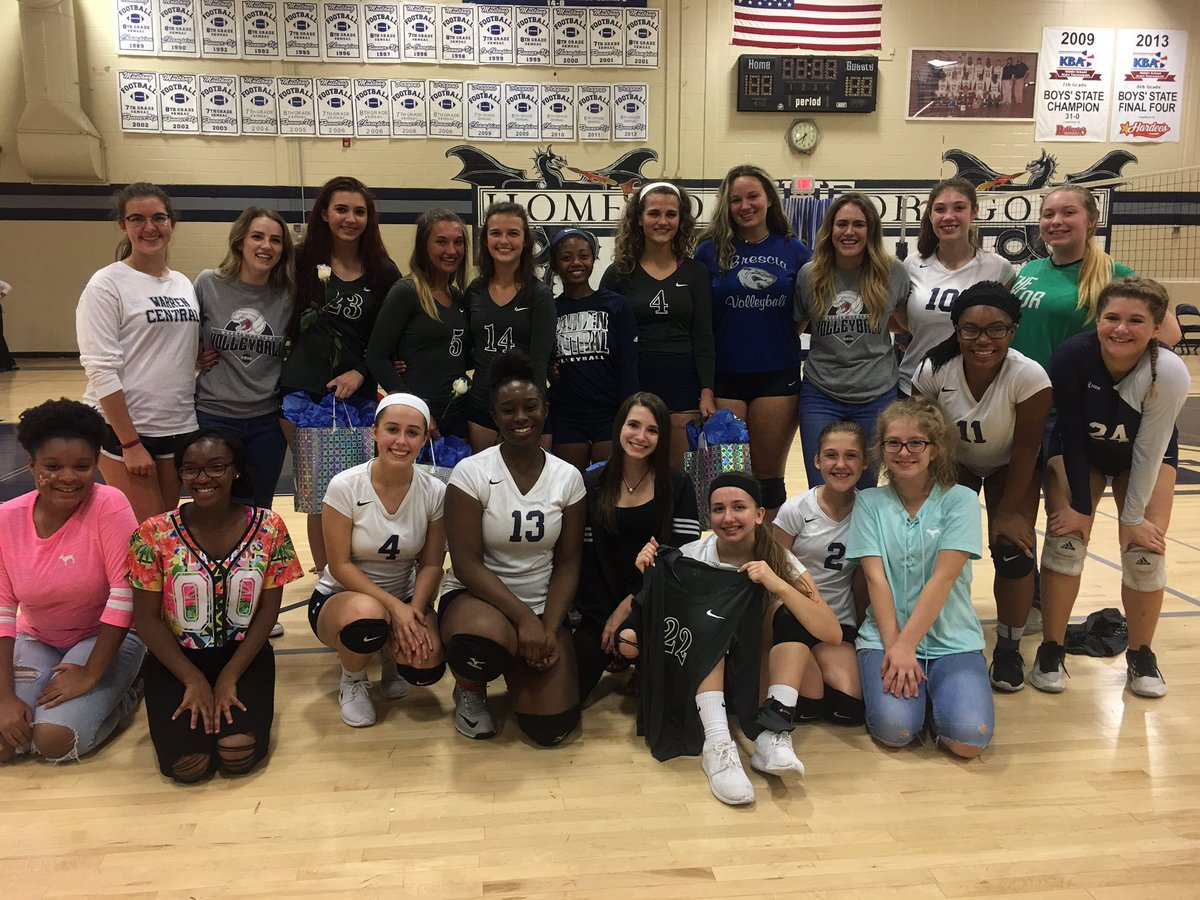 The Lady Dragons 🏐🏐Volleyball Team 🏐🏐came from behind one set to beat the Lady Wildcats:  20-25, 25-23, 26-24.