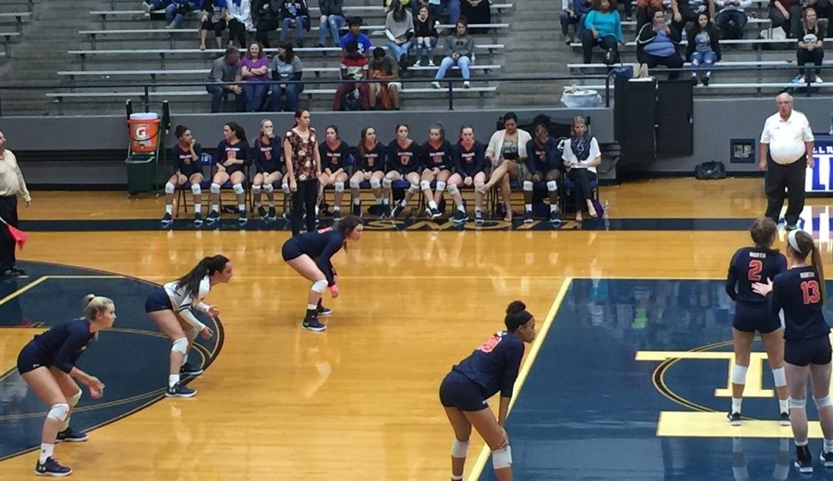 MNHSBulldogVB's tweet photo. @MckinneyNorthVB with a big District 14-5A road win over RL Turner! Way to go Bulldogs!  #PlayoffGoals https://t.co/5LUEK0D2pG