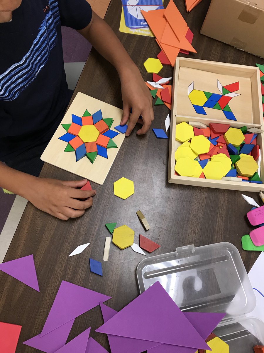 StormFrith's tweet photo. Learning centers in the art room! 🎨😊#PBIS #positivebehavior #rewardday @RFESTigers https://t.co/lTBrBzVuyR