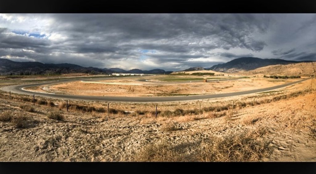 thegrandtour's tweet photo. Canada. Via @JeremyClarkson https://t.co/G9zJm2sHK9 https://t.co/jxwTPi45an