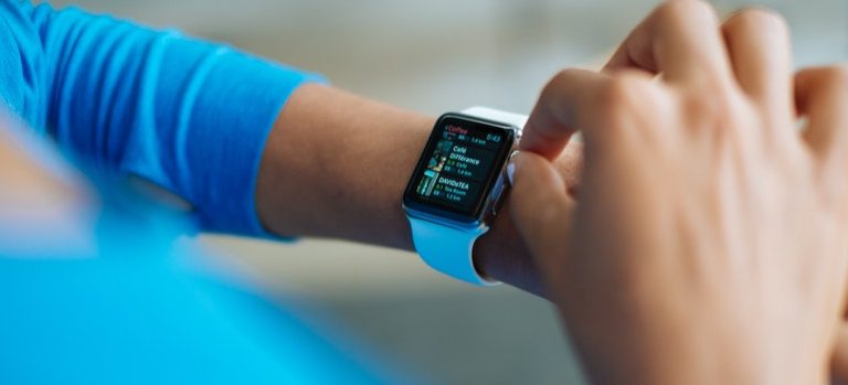 Phentermine_com's tweet photo. Get to know our FAVORITE weight loss #gadgets of 2017: https://t.co/luD21kmvnG  @GetMoov @GameYourCore @XBarFitness #Bluapple #SmartRope https://t.co/UJMucZddu9