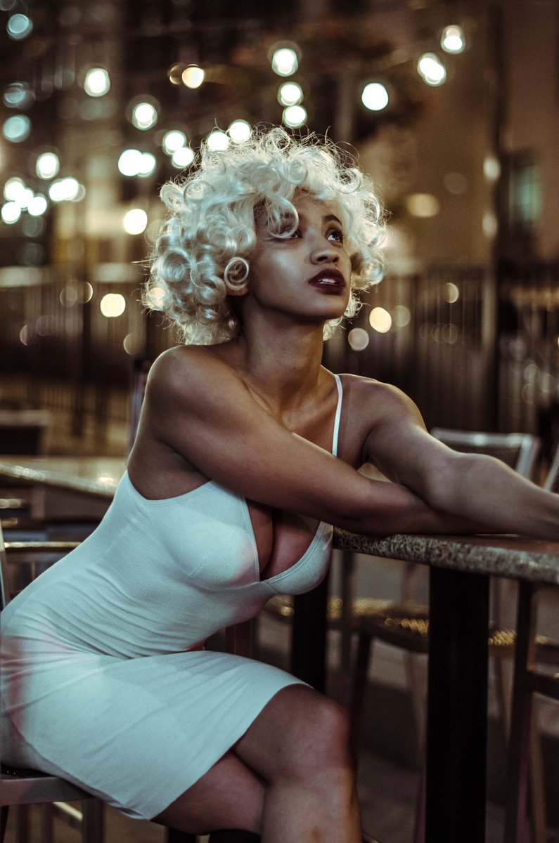 Mastermindfoto's tweet photo. Modern day Monroe 💋@shaderoominc 
#monroe #MarilynMonroe https://t.co/4PAQWtB7wX